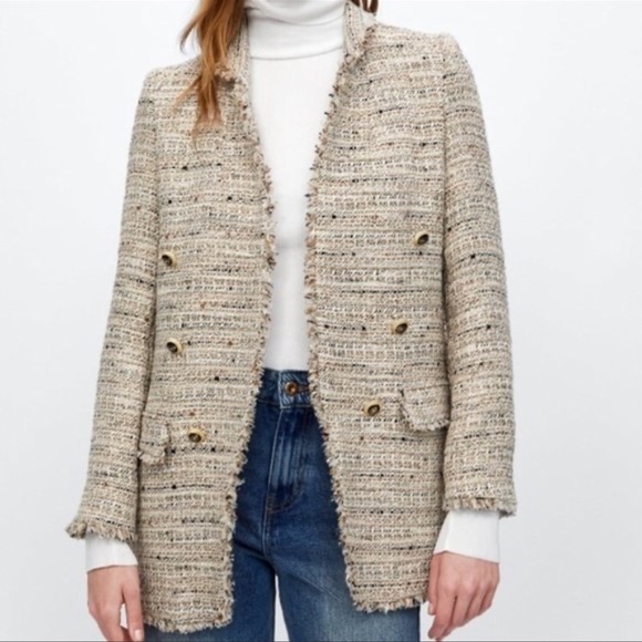 Zara Jackets & Blazers - NWOT HP 🥳🥳🥳 Zara Tweed Coat with Frayed Edges and Black and Gold Buttons